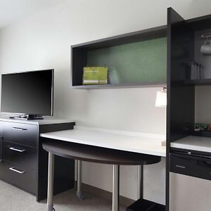 One-Bedroom King Suite Non-Smoking